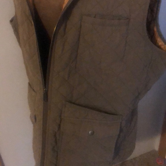 Vintage Olive Quilted Vest by Duluth - Picture 4 of 4